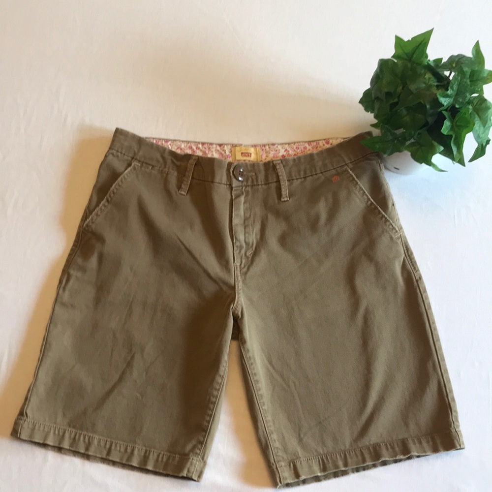 Levi”s shorts